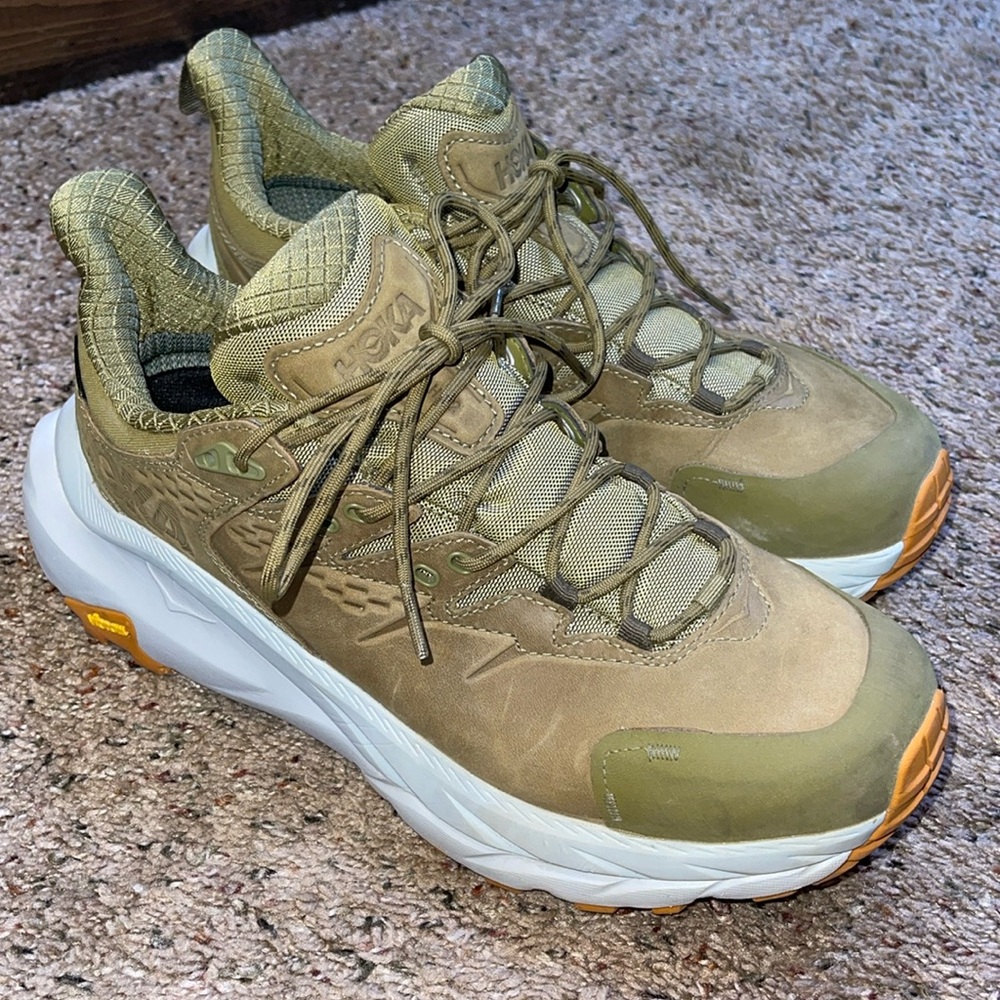 HOKA Kaha 2 Low GORE-TEX Hiking Shoes Nearly Brand New
